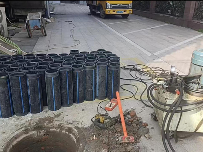 鹤岗PE置换管厂家 DN315置换管 非开挖管短管置换